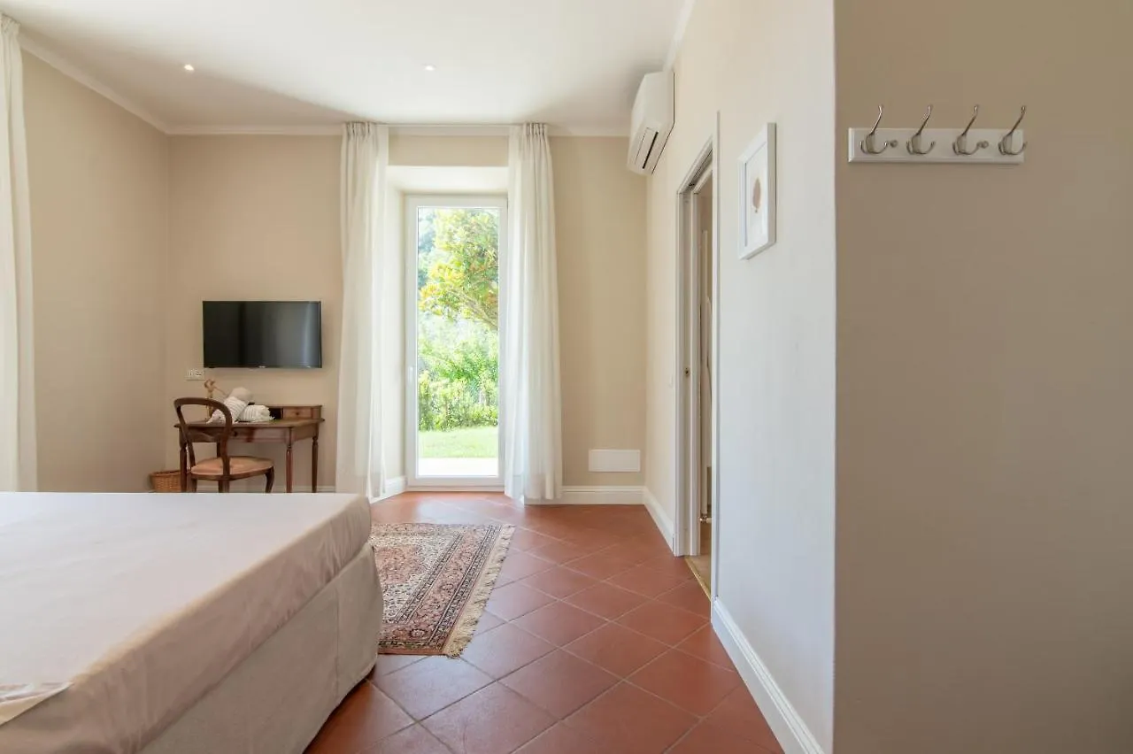 B&B Villa Eden Jacuzzi Pool Domaso Bed & Breakfast