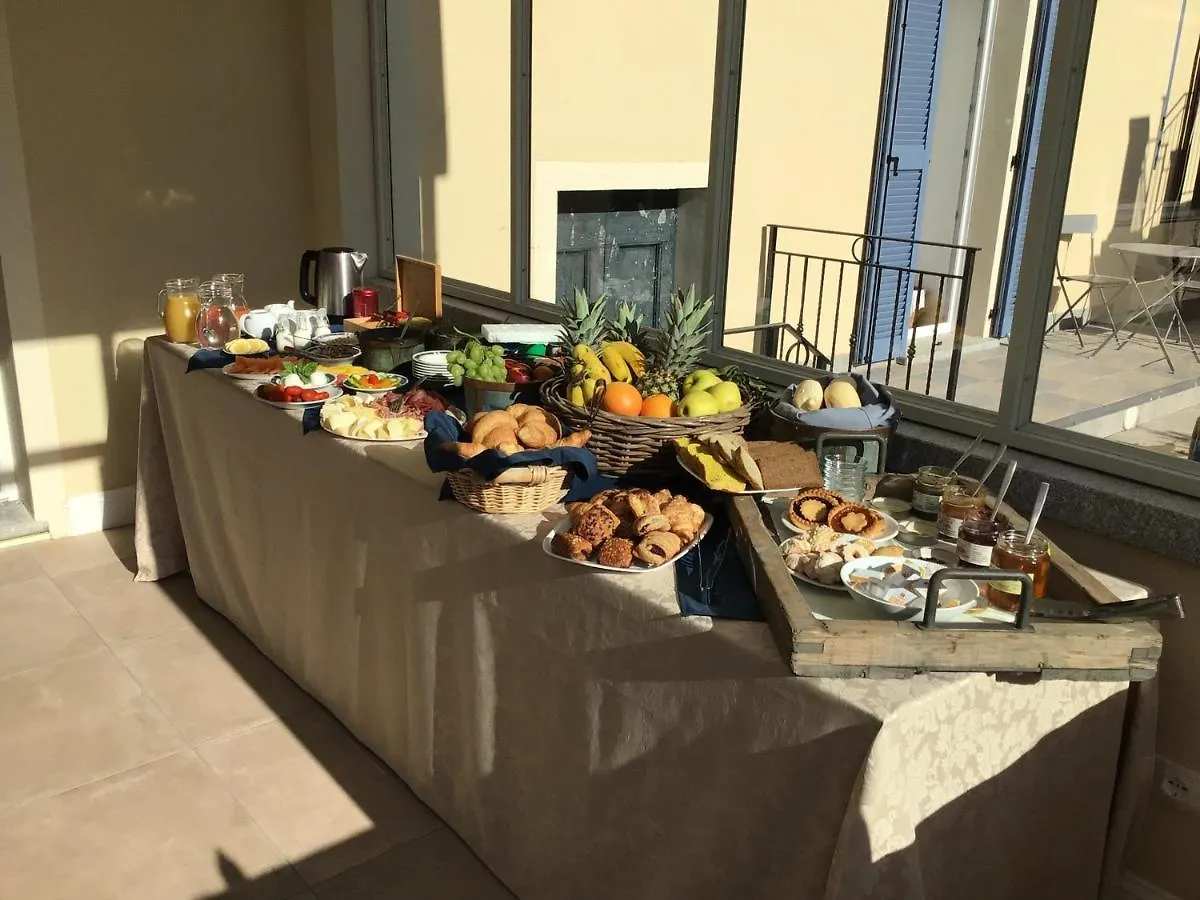 Oda ve Kahvaltı B&B Villa Eden Jacuzzi Pool Domaso İtalya